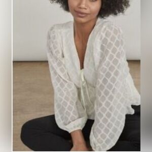 Elizabeth & James Boho Long Sleeve Blouse | Cream | Size XS